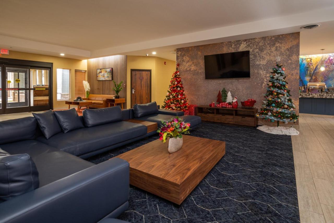 Endeavor Inn & Suites, Trademark Collection By Wyndham Топика Экстерьер фото